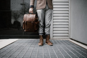 how to choose a leather bag for men