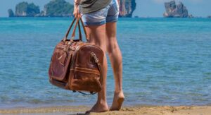 The differences between leather duffle bags and other types of travel bags